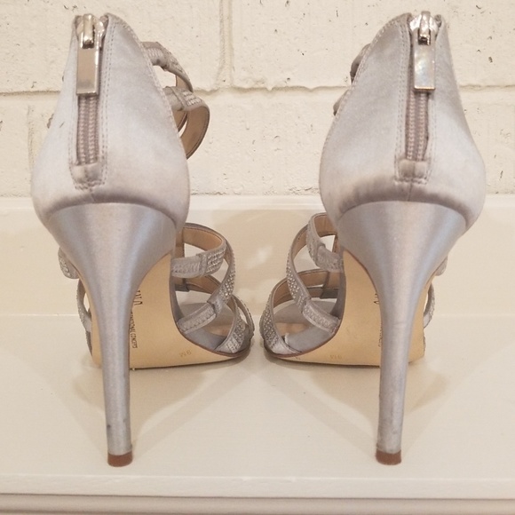 Silver INC heels - Picture 5 of 7